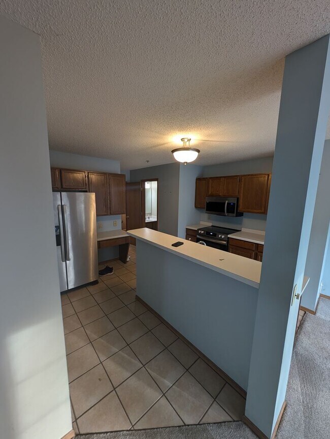 Building Photo - 2583 Bedford Ct