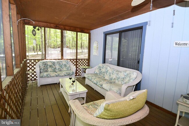 Building Photo - 67 Tranquil Way