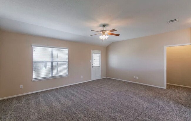 Building Photo - AVAILABLE SOON!