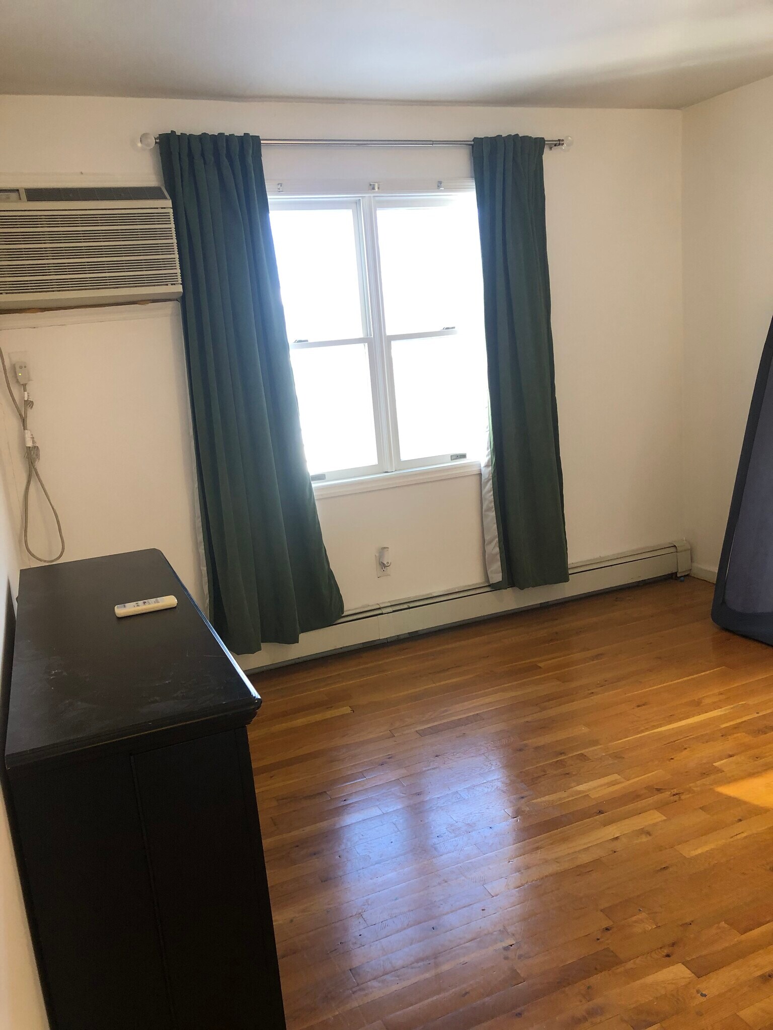 Building Photo - 659 Gramatan Ave