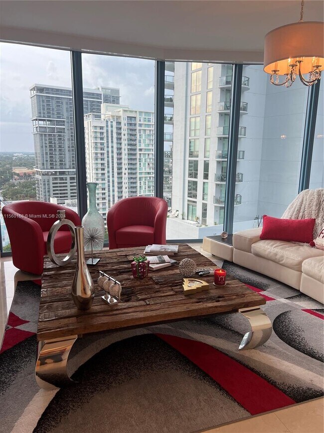 Building Photo - 333 Las Olas Way