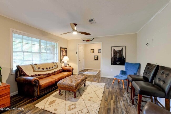 Building Photo - 108 Frances Ave