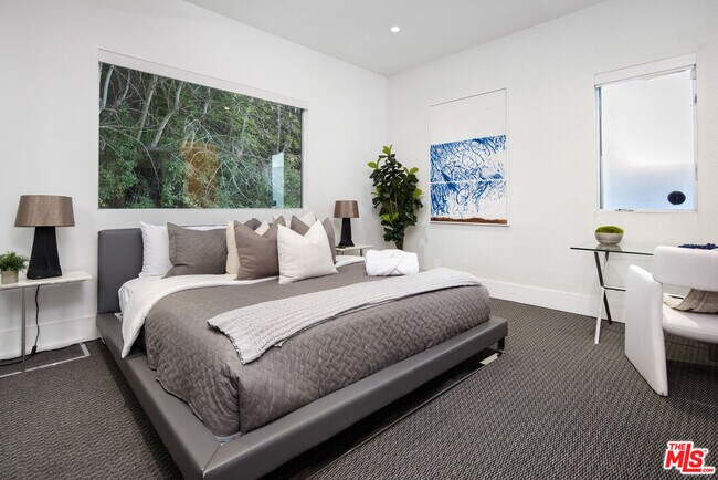 Building Photo - 2666 Hutton Dr