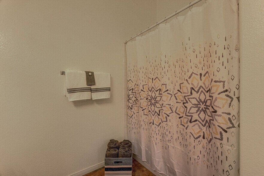 Building Photo - 3351 Indian Shadow St