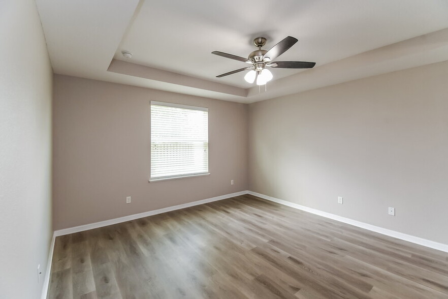 Building Photo - 5120 Magnolia Valley Dr