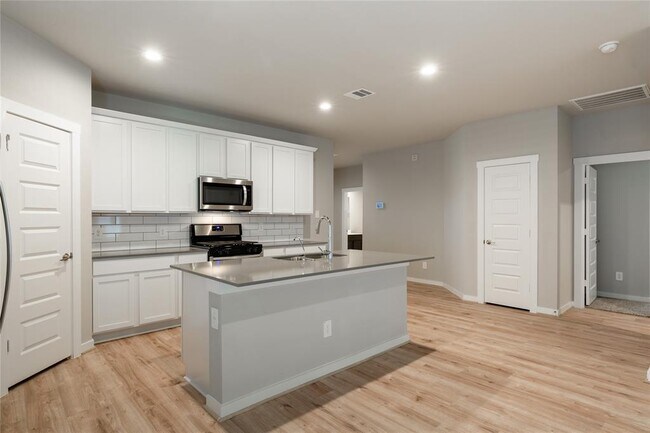 Building Photo - 7730 Rainham Valley Ln