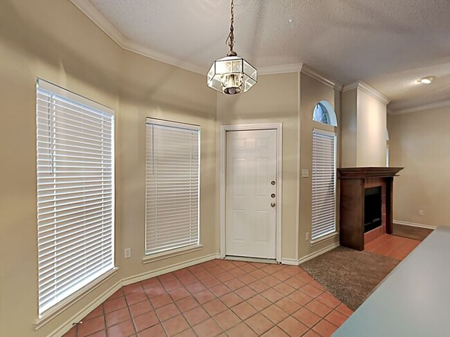 Building Photo - Move in before May 1st and get $1,000 OFF ...