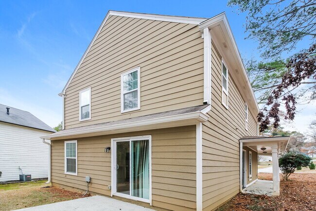 Building Photo - 5029 Brittany Dr