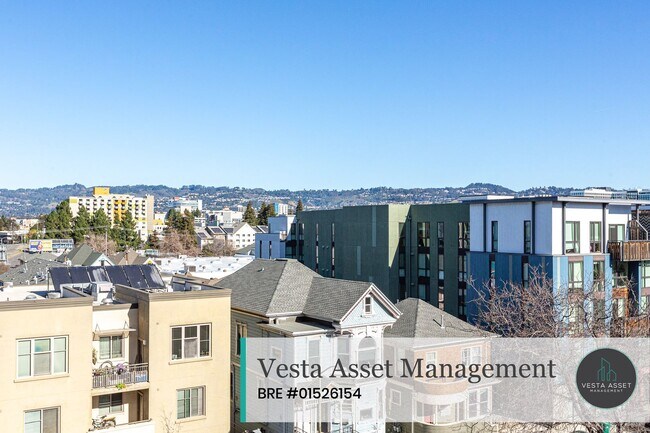 Building Photo - Vibrant Uptown Living in a Modern One-Bedroom with private deck!