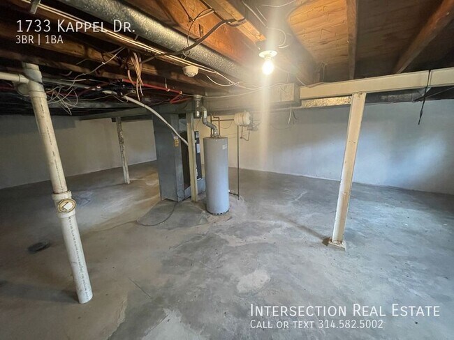 Building Photo - 1733 Kappel Dr