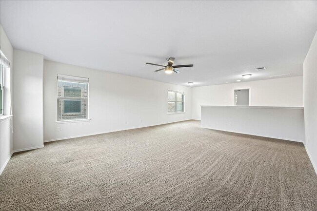 Building Photo - Move-In Ready Home with Resort-Style Backyard