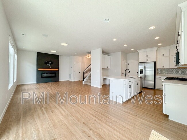 Building Photo - 3855 S 3025 W