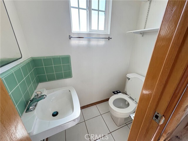 Building Photo - 725 N Butterfield Rd