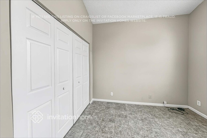 Building Photo - 7704 Thornlee Dr