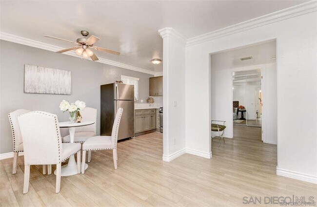 Building Photo - 526 Calle Montecito
