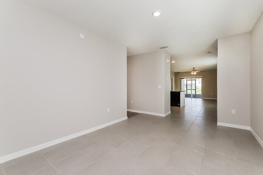 Building Photo - 3086 Suncoast Blend Dr
