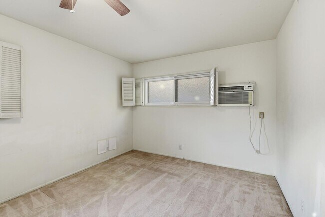 Building Photo - 1008 Westholme Ave