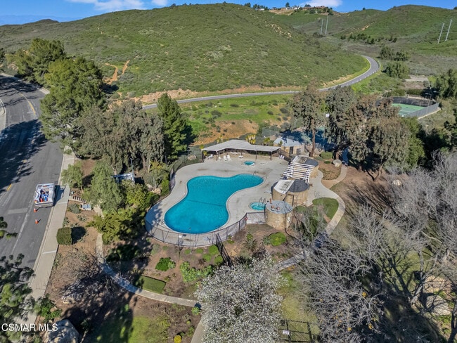 Building Photo - 2995 Dogwood Cir