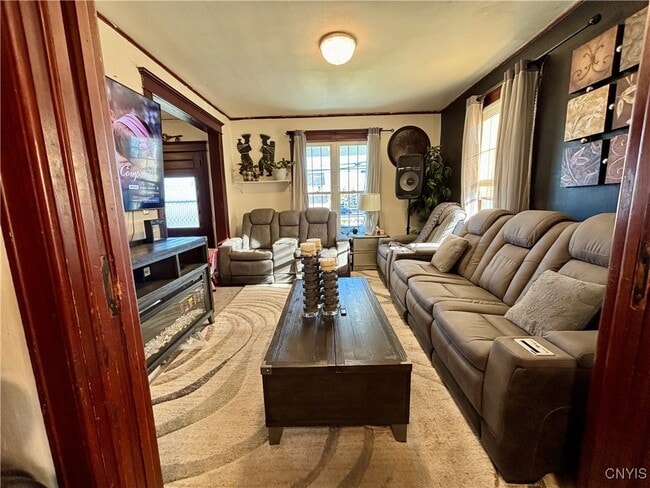 Building Photo - 204 E Bloomfield St