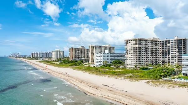 Primary Photo - 1800 S Ocean Blvd