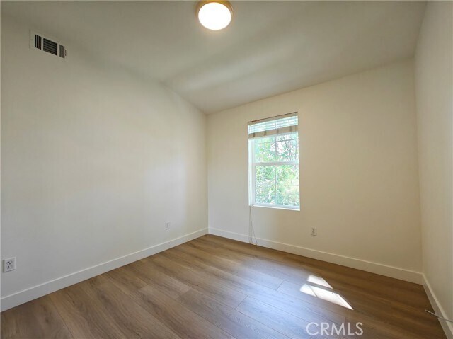Building Photo - 614 Timberwood