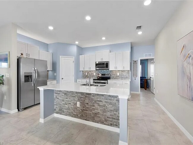 Building Photo - 17110 Parma Ct