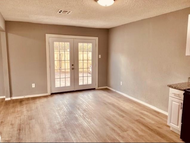 Building Photo - 4834 Meadow Park Dr