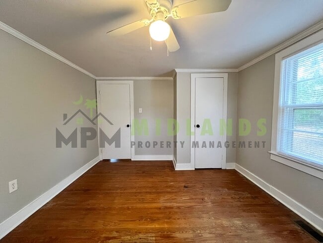 Building Photo - 135 Rivelon Rd