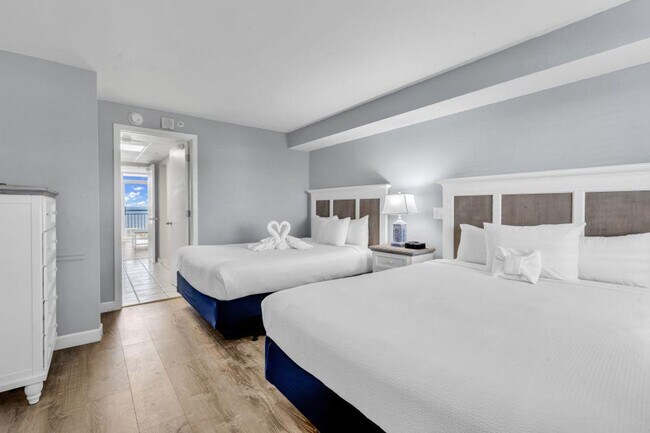 Building Photo - 2300 N Ocean Blvd