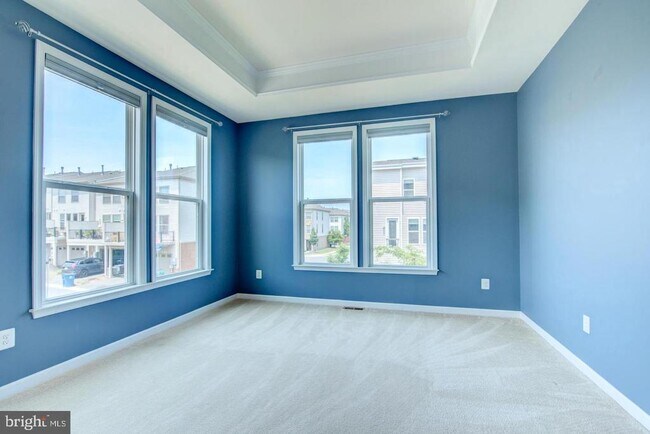 Building Photo - 42262 Knotty Oak Terrace