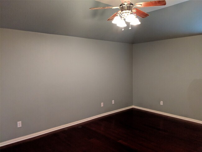 Building Photo - 27139 Pine Crossing Dr