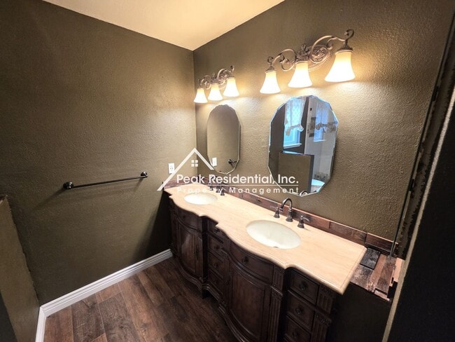 Building Photo - Wonderful 4bd/2ba Citrus Heights Home!