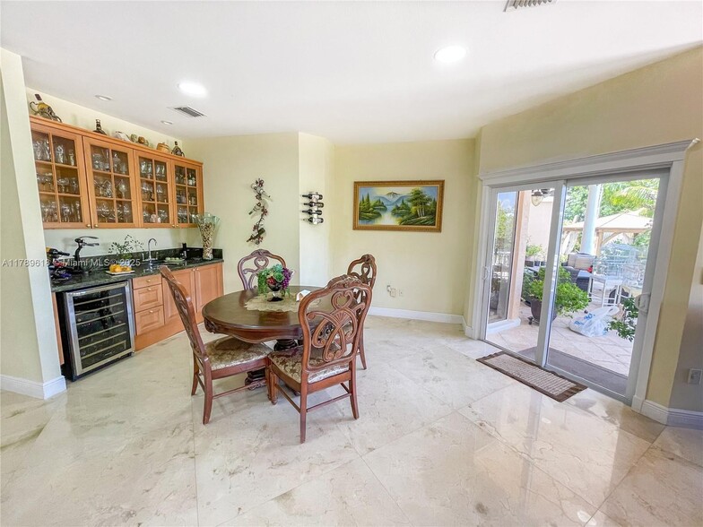 Building Photo - 194 Caoba Ct