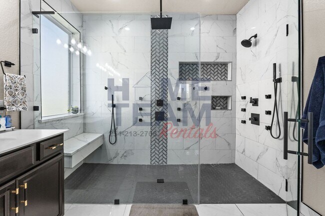 Building Photo - 7807 Zircon Dr