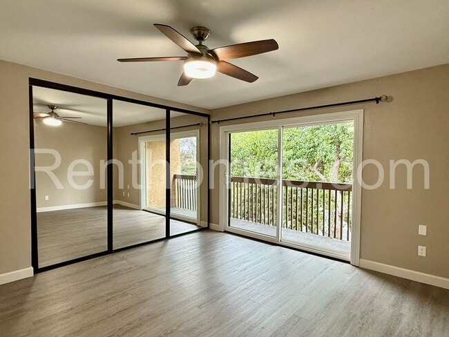 Building Photo - 9405 Gold Coast Dr