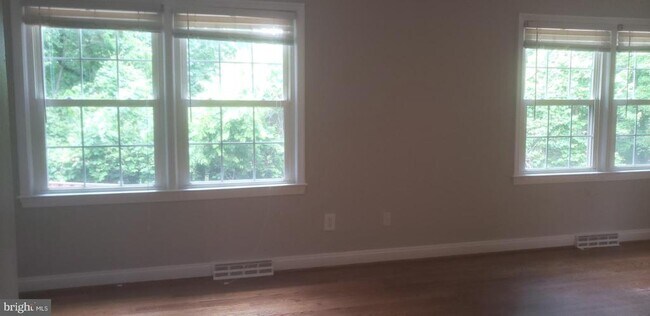 Building Photo - 9109 Barrick St