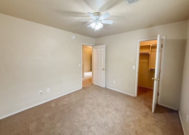 Building Photo - 17553 Gold Dr