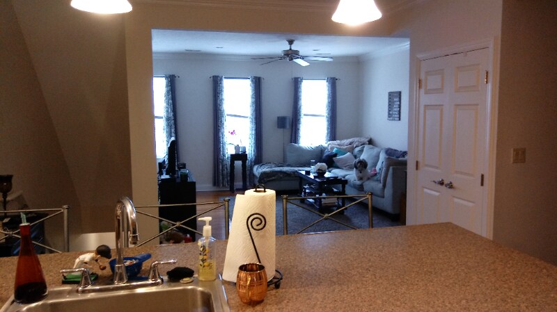 Building Photo - 152 Hallock St