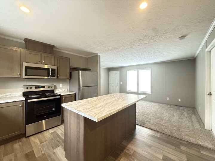 Building Photo - 10610 State Rte 762