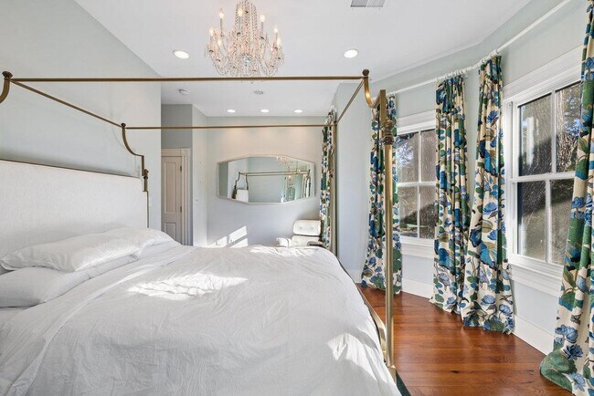 Building Photo - 4104 Avenue F