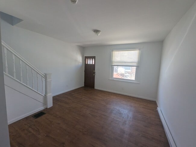 Building Photo - Updated Home - Nicetown