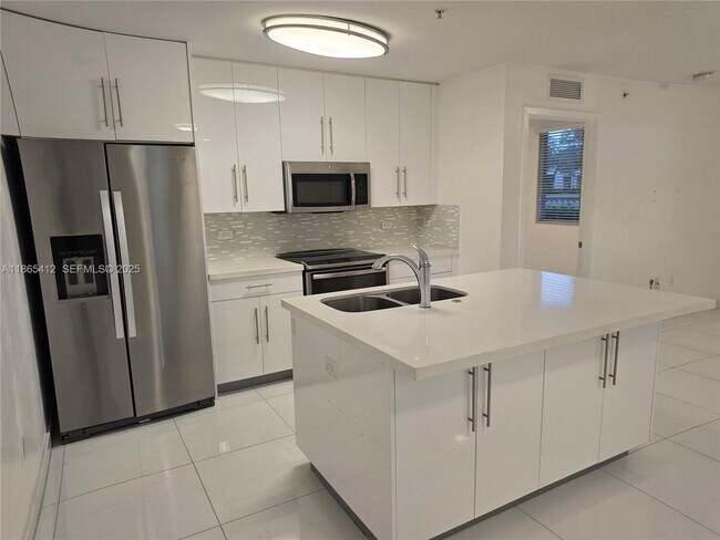 Building Photo - 2651 NE 212th Terrace