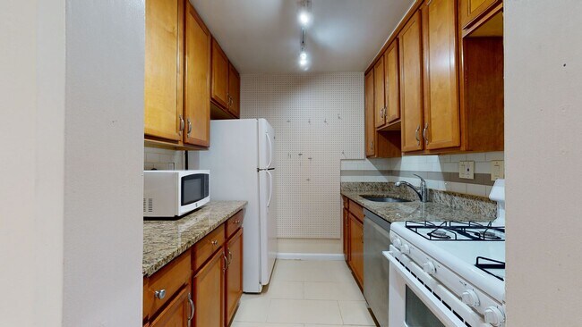 Building Photo - 2400 41st St NW