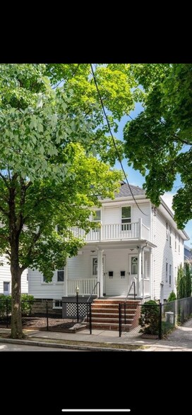 Primary Photo - 44A Magnolia St