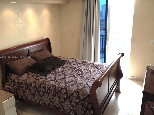 Building Photo - 17555 Atlantic Blvd