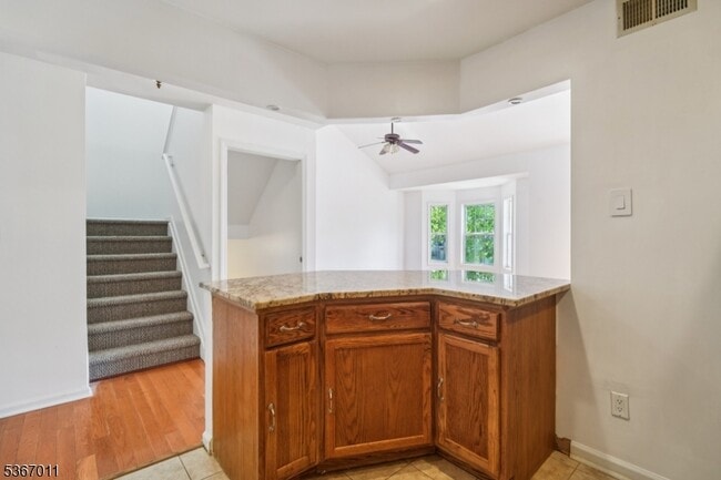Building Photo - 315 Winthrop Dr