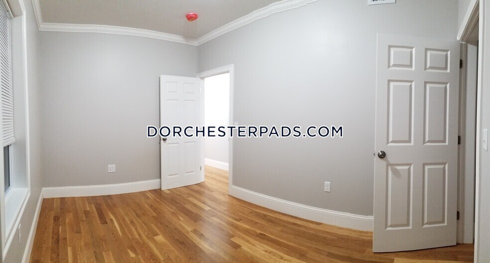 Building Photo - 273 Hancock St