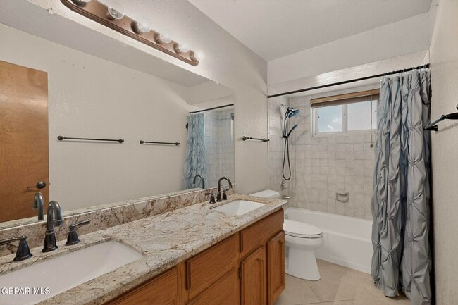 Building Photo - 851 Dulce Tierra Dr