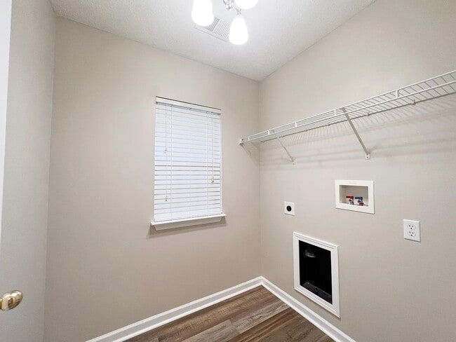 Building Photo - 504 Timber Walk Dr