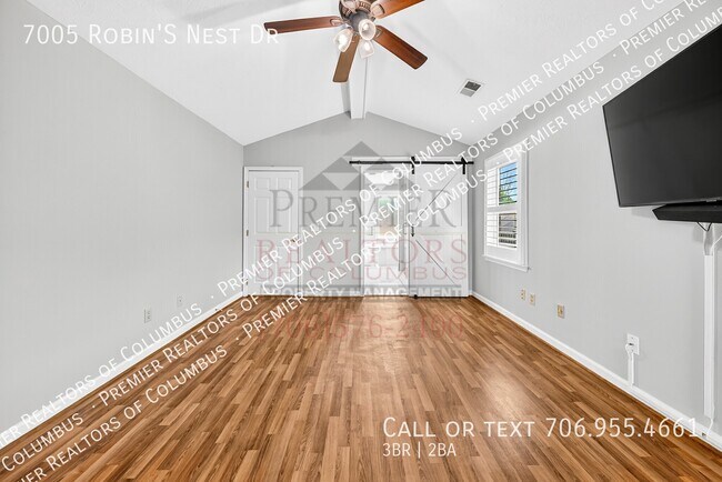 Building Photo - 7005 Robin's Nest Dr